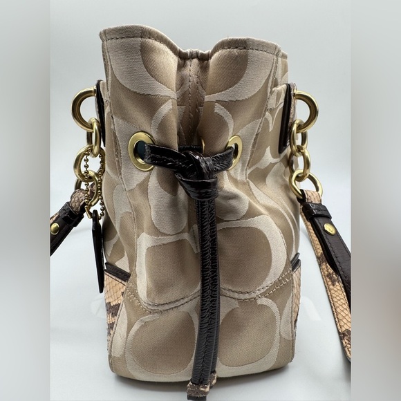 Coach Colette Signature Satchel / Carryall | Very Good Condition - Picture 5 of 13